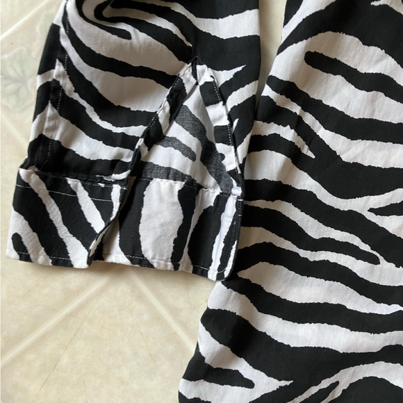 Lauren Ralph Lauren Black and White Zebra Button Down Shirt - Picture 3 of 6